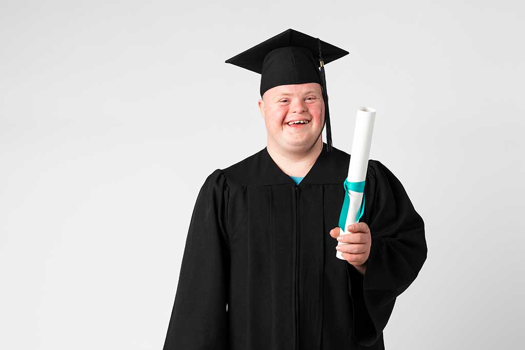 graduate-with-down-syndrome